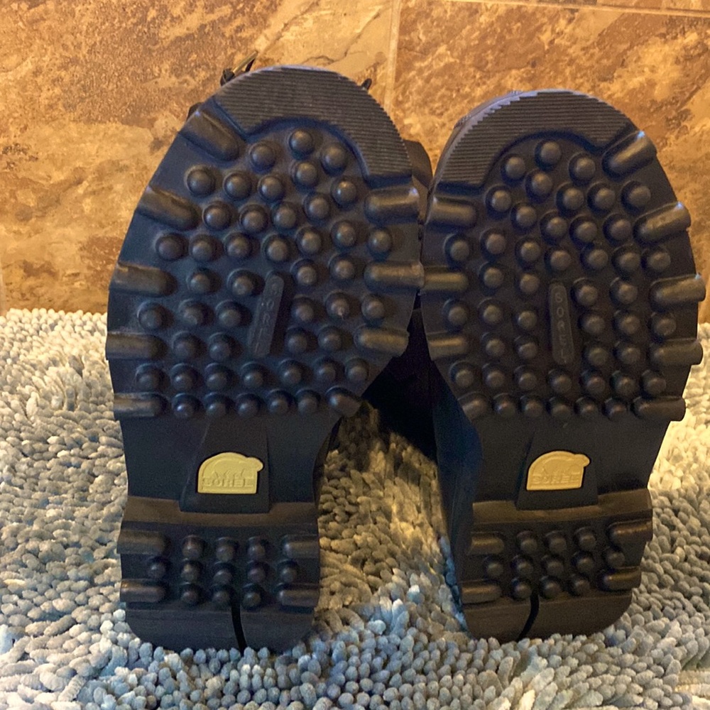 Sorel Bear lined snowboots - Picture 10 of 13